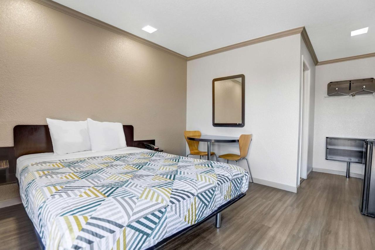 Motel 6-Red Bluff, Ca Εξωτερικό φωτογραφία