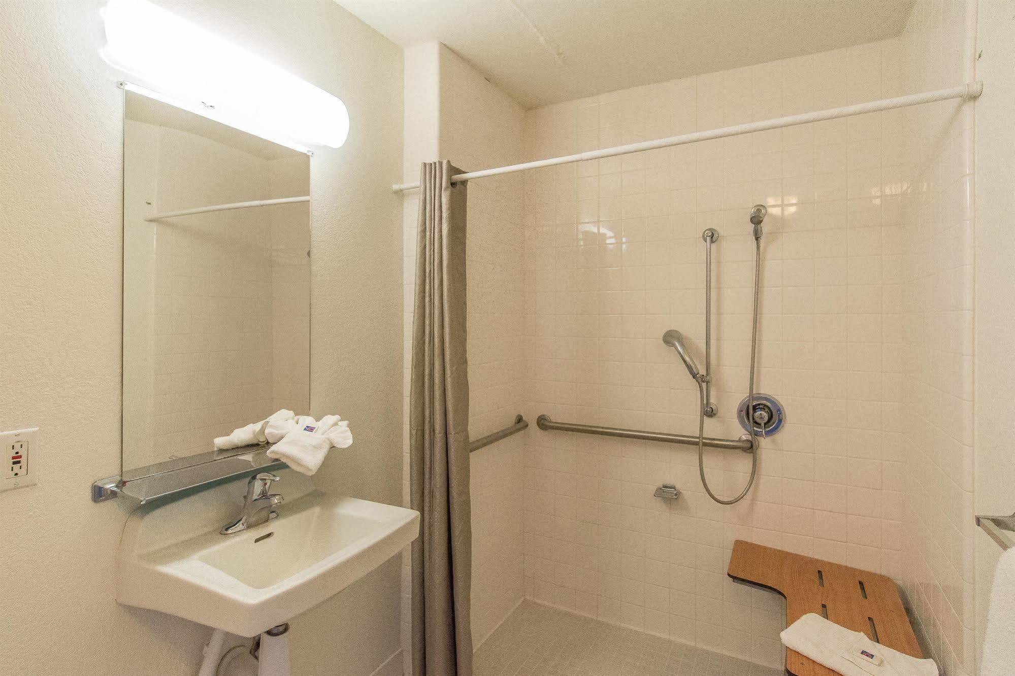 Motel 6-Red Bluff, Ca Εξωτερικό φωτογραφία